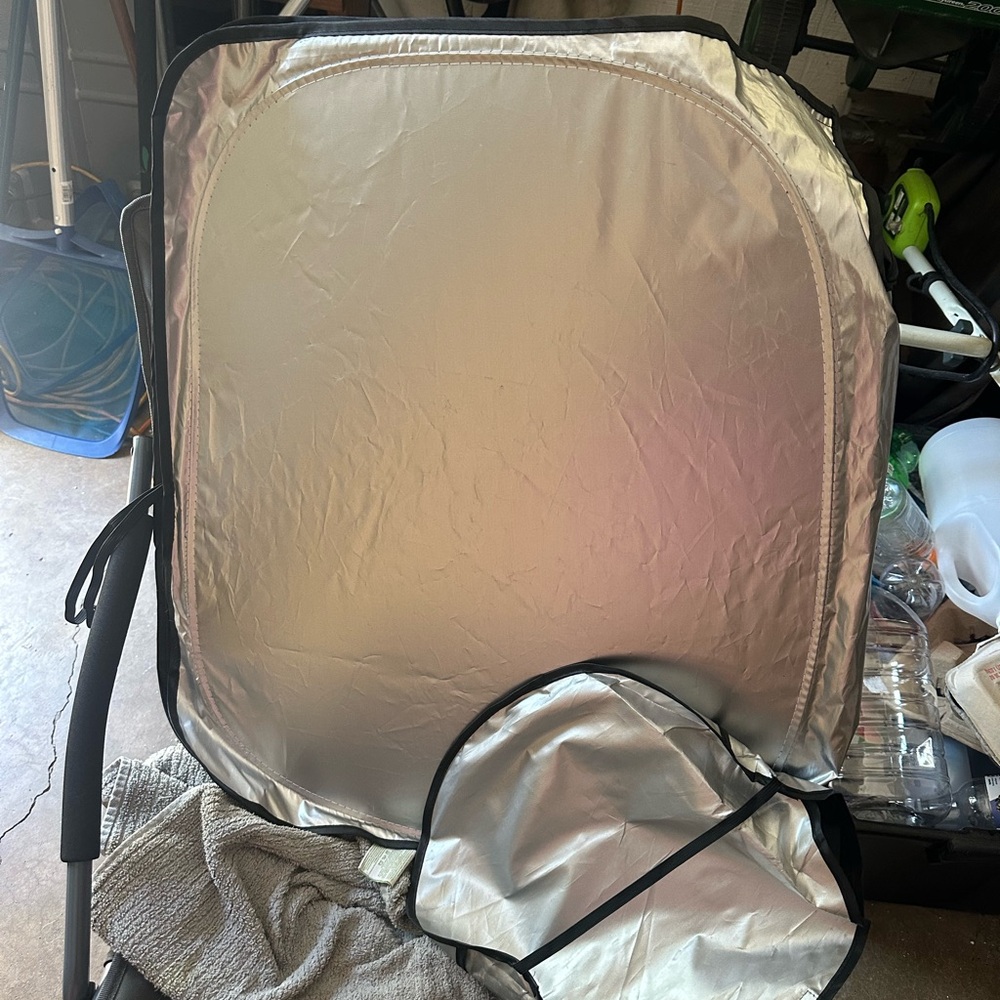 2016 Nissan versa windshield cover